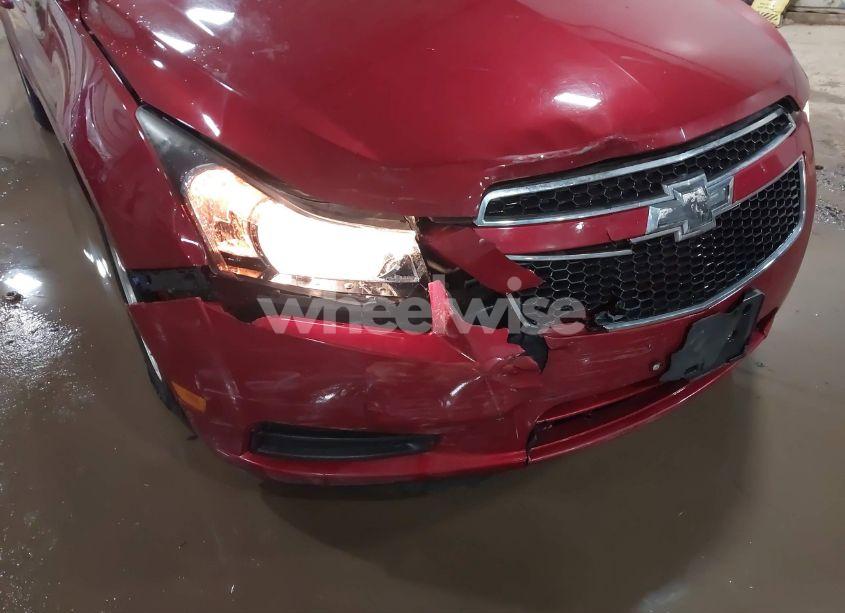 Photo 6 of 2014 Chevrolet Cruze 1LT AUTO (VIN 1G1PC5SB7E7438894)