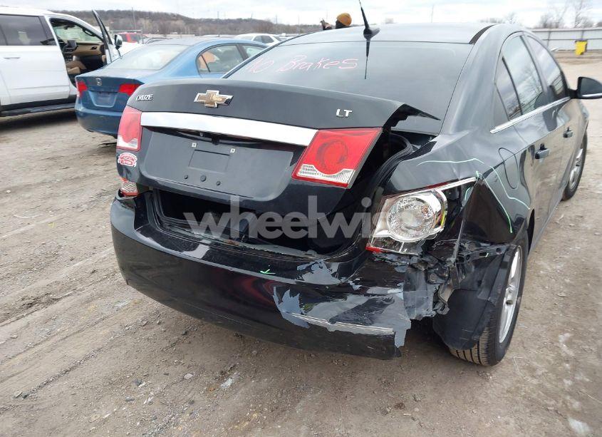 Photo 6 of 2014 Chevrolet Cruze LT (VIN 1G1PC5SB7E7478621)