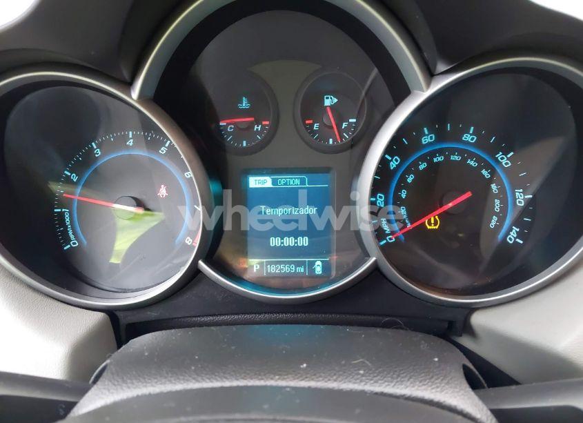 Photo 7 of 2014 Chevrolet Cruze LT (VIN 1G1PC5SB7E7478621)