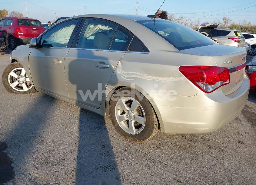 Photo 3 of 2014 Chevrolet Cruze 1LT AUTO (VIN 1G1PC5SB7E7478845)