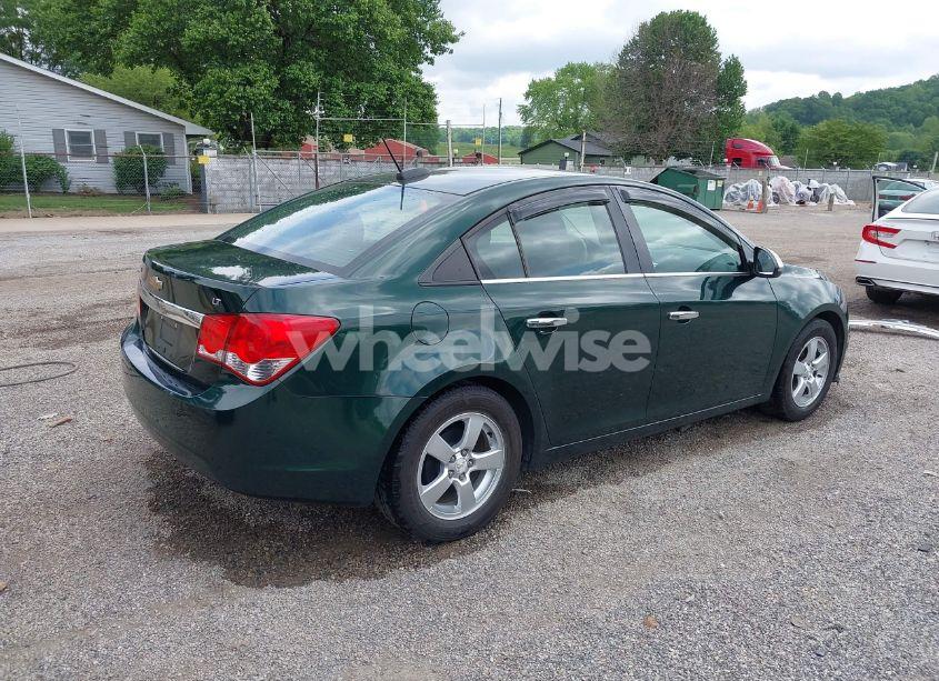Photo 4 of 2015 Chevrolet Cruze 1LT AUTO (VIN 1G1PC5SB7F7141254)