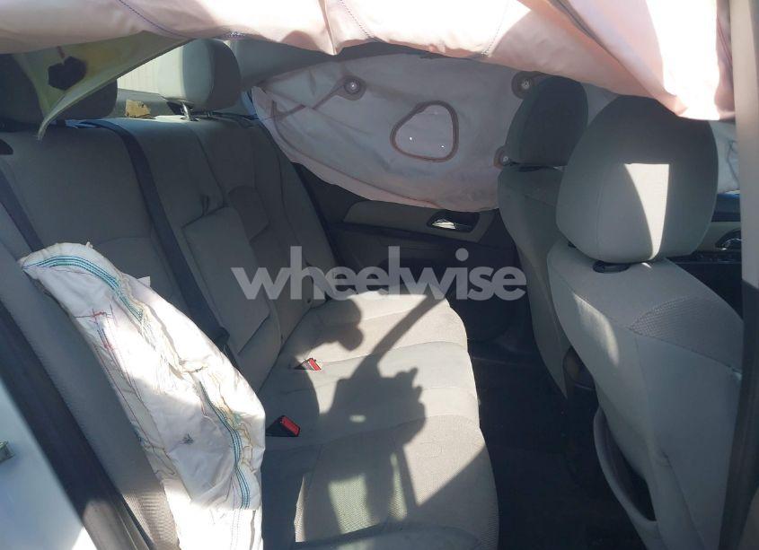 Photo 8 of 2015 Chevrolet Cruze 1LT AUTO (VIN 1G1PC5SB7F7141982)