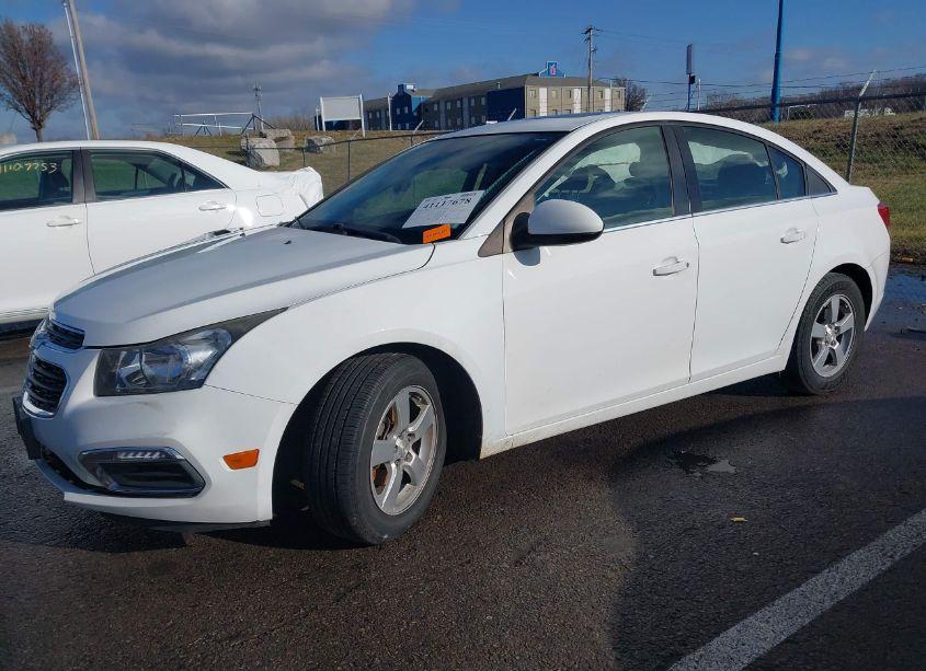 Photo 2 of 2015 Chevrolet Cruze 1LT AUTO (VIN 1G1PC5SB7F7173525)