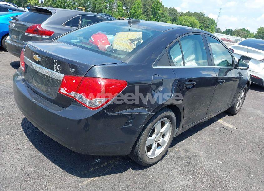 Photo 4 of 2015 Chevrolet Cruze 1LT AUTO (VIN 1G1PC5SB7F7242150)