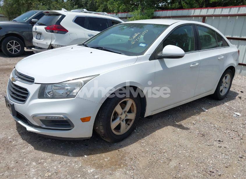 Photo 2 of 2015 Chevrolet Cruze 1LT AUTO (VIN 1G1PC5SB7F7257800)
