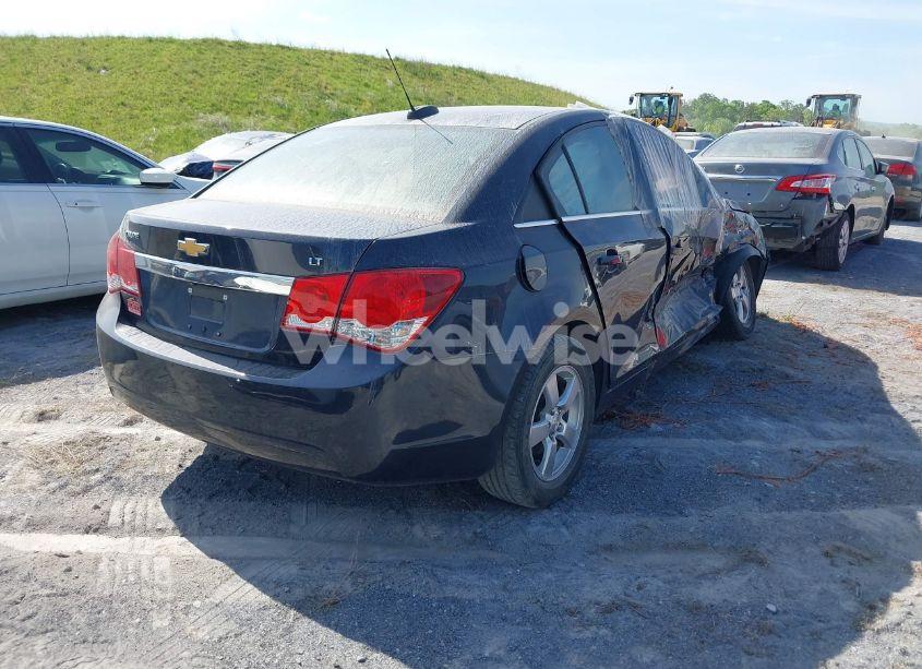 Photo 4 of 2015 Chevrolet Cruze 1LT AUTO (VIN 1G1PC5SB7F7264617)