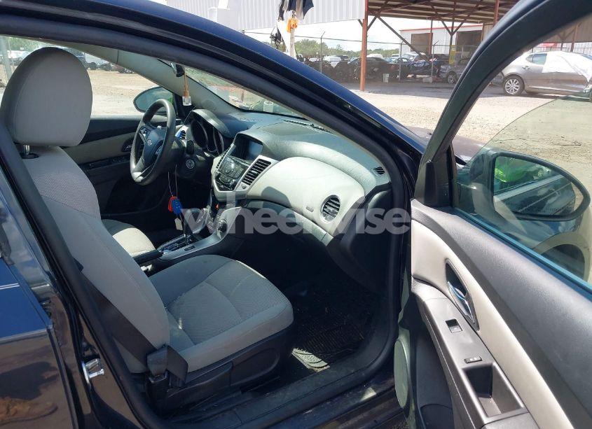 Photo 5 of 2015 Chevrolet Cruze 1LT AUTO (VIN 1G1PC5SB7F7269218)