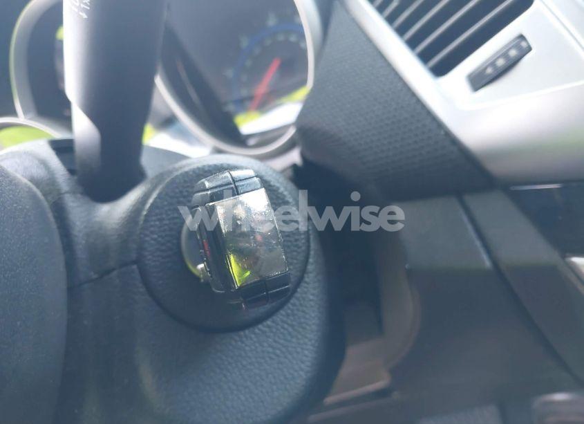 Photo 11 of 2015 Chevrolet Cruze 1LT AUTO (VIN 1G1PC5SB7F7300886)