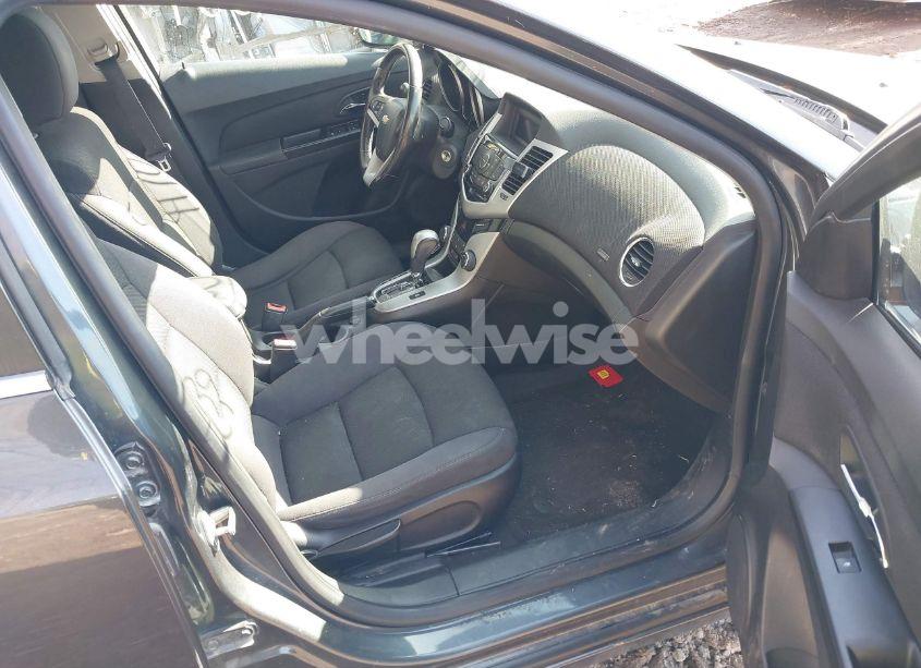 Photo 5 of 2013 Chevrolet Cruze 1LT AUTO (VIN 1G1PC5SB8D7122192)