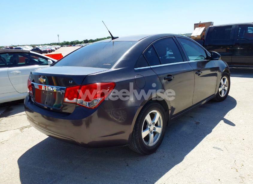 Photo 4 of 2014 Chevrolet Cruze 1LT AUTO (VIN 1G1PC5SB8E7108312)