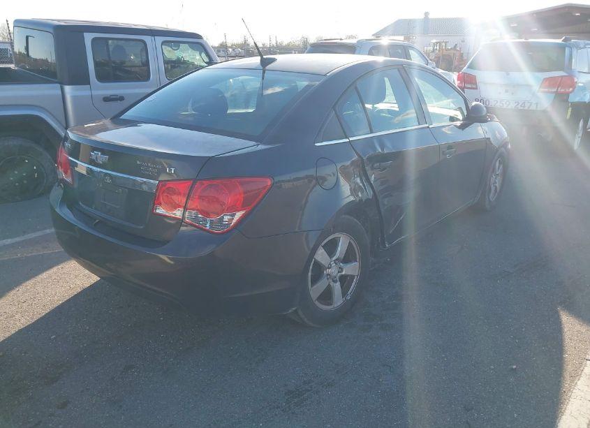 Photo 4 of 2014 Chevrolet Cruze 1LT AUTO (VIN 1G1PC5SB8E7125062)