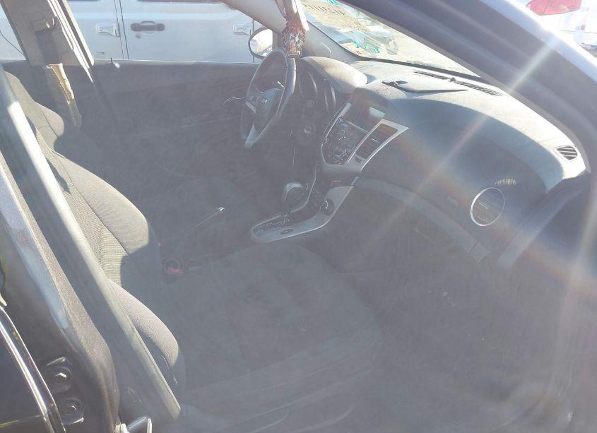 Photo 5 of 2014 Chevrolet Cruze 1LT AUTO (VIN 1G1PC5SB8E7125062)