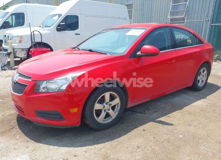 Photo 2 of 2014 Chevrolet Cruze 1LT AUTO (VIN 1G1PC5SB8E7149619)