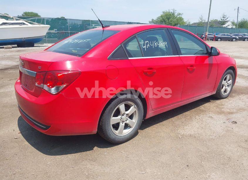 Photo 4 of 2014 Chevrolet Cruze 1LT AUTO (VIN 1G1PC5SB8E7149619)