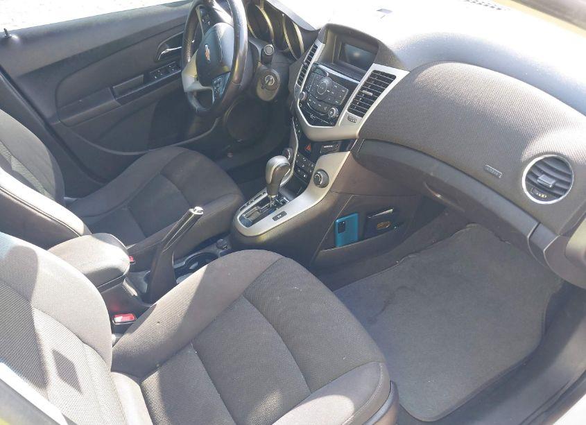 Photo 5 of 2014 Chevrolet Cruze 1LT AUTO (VIN 1G1PC5SB8E7155582)