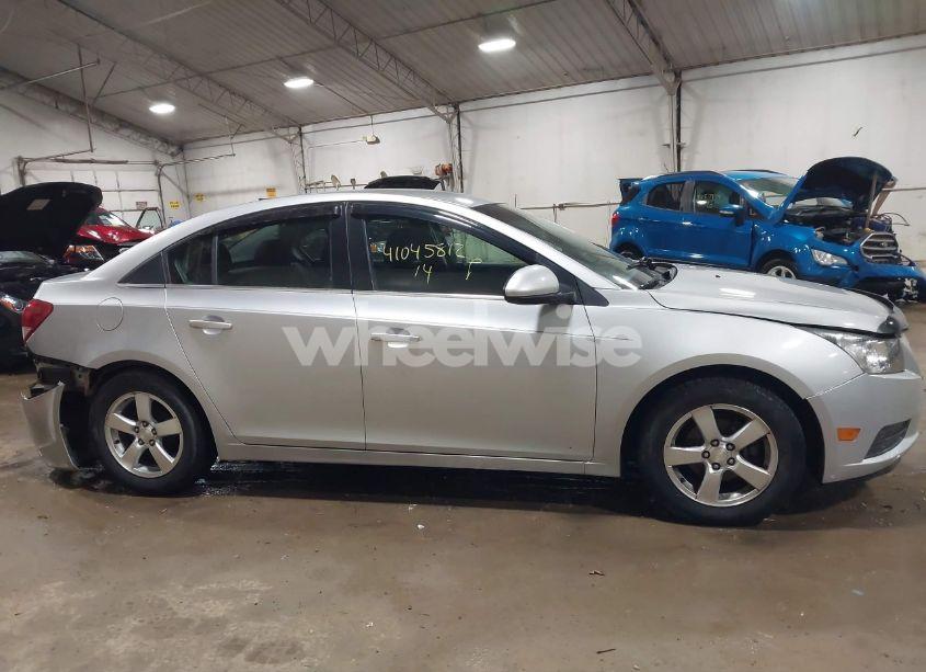 Photo 13 of 2014 Chevrolet Cruze 1LT AUTO (VIN 1G1PC5SB8E7161446)