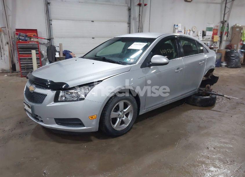 Photo 2 of 2014 Chevrolet Cruze 1LT AUTO (VIN 1G1PC5SB8E7161446)