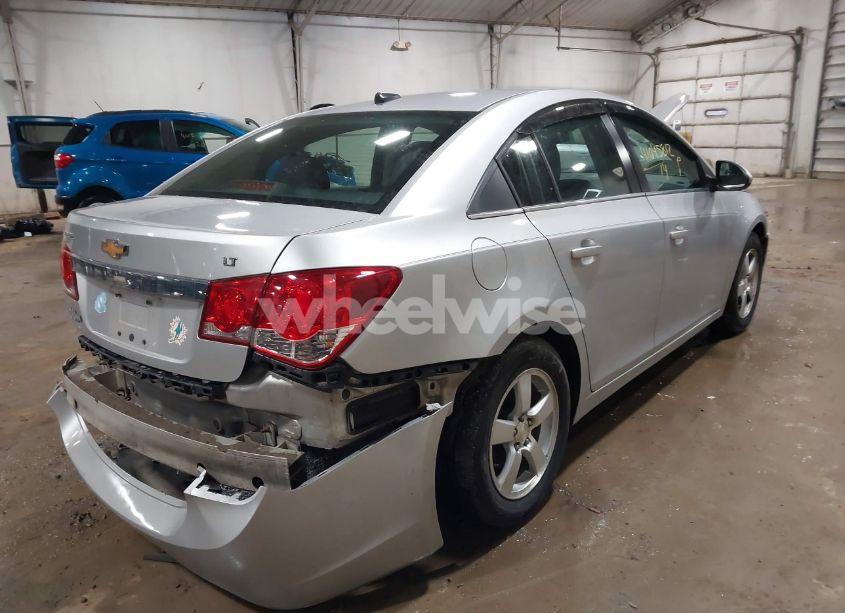 Photo 4 of 2014 Chevrolet Cruze 1LT AUTO (VIN 1G1PC5SB8E7161446)