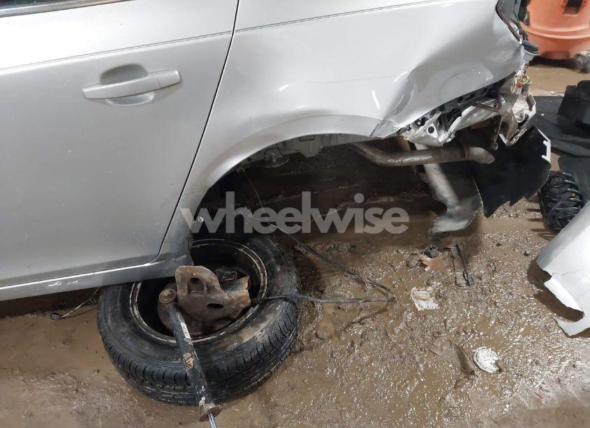 Photo 6 of 2014 Chevrolet Cruze 1LT AUTO (VIN 1G1PC5SB8E7161446)