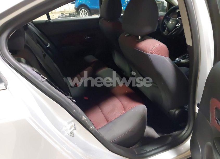 Photo 8 of 2014 Chevrolet Cruze 1LT AUTO (VIN 1G1PC5SB8E7161446)