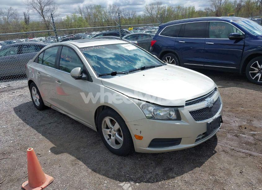 2014 Chevrolet Cruze 1LT AUTO (VIN 1G1PC5SB8E7192700) main photo