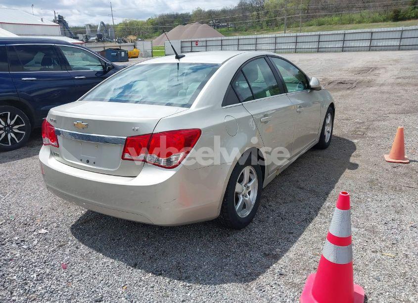 Photo 4 of 2014 Chevrolet Cruze 1LT AUTO (VIN 1G1PC5SB8E7192700)