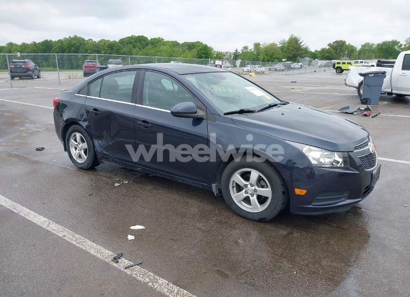 2014 Chevrolet Cruze 1LT AUTO (VIN 1G1PC5SB8E7194723) main photo