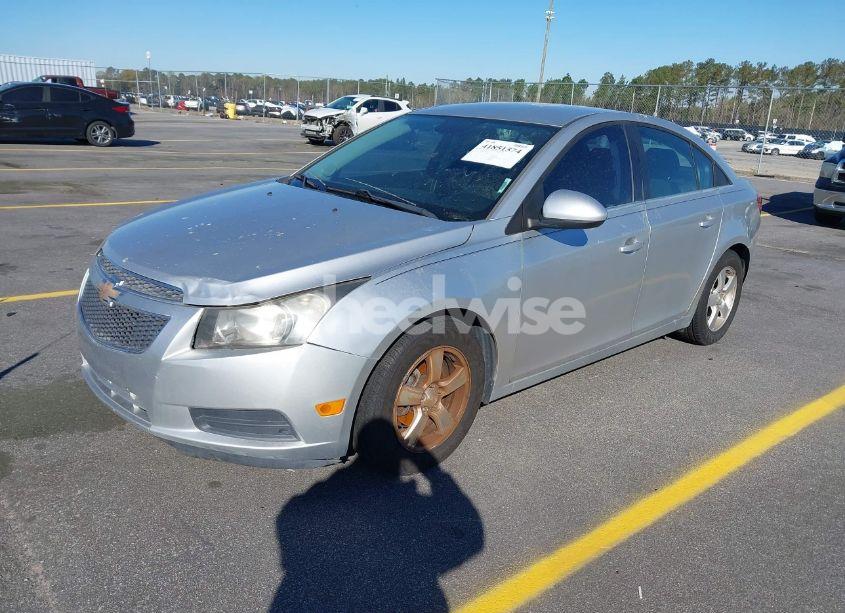 Photo 2 of 2014 Chevrolet Cruze 1LT AUTO (VIN 1G1PC5SB8E7201279)