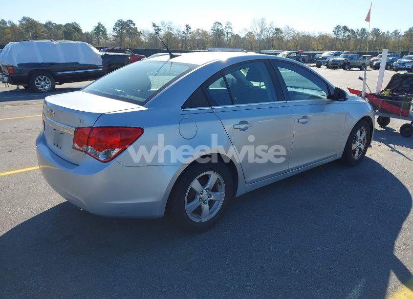 Photo 4 of 2014 Chevrolet Cruze 1LT AUTO (VIN 1G1PC5SB8E7201279)