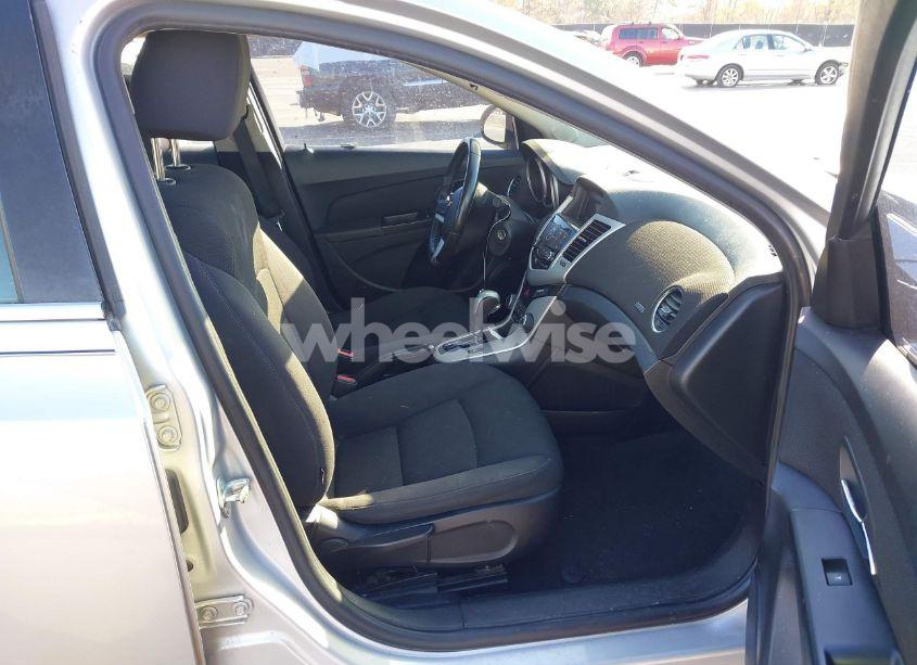 Photo 5 of 2014 Chevrolet Cruze 1LT AUTO (VIN 1G1PC5SB8E7201279)