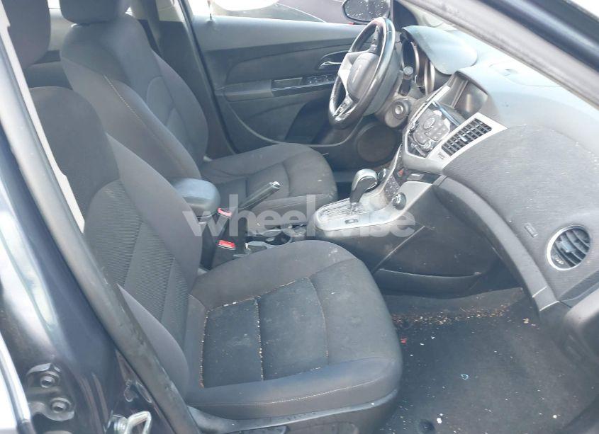 Photo 5 of 2014 Chevrolet Cruze 1LT AUTO (VIN 1G1PC5SB8E7207700)