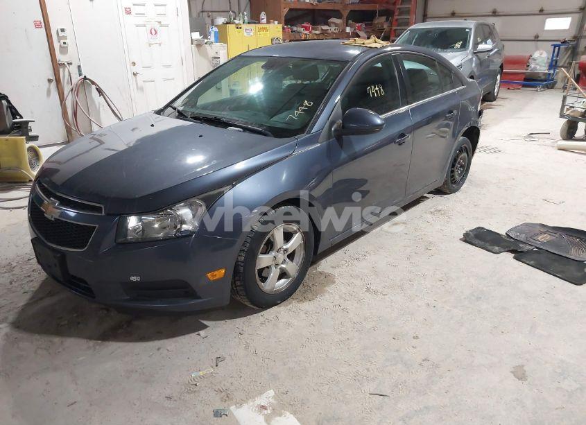 Photo 2 of 2014 Chevrolet Cruze 1LT AUTO (VIN 1G1PC5SB8E7217448)