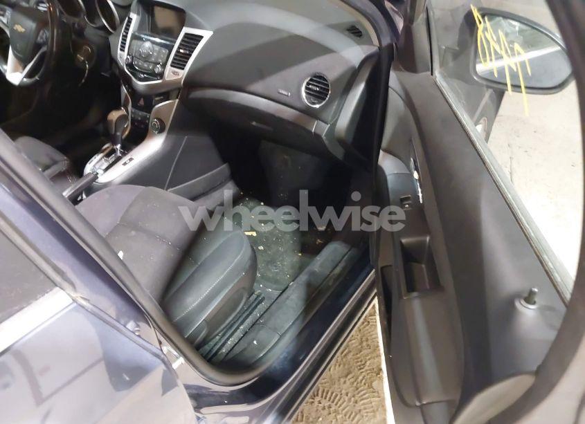 Photo 5 of 2014 Chevrolet Cruze 1LT AUTO (VIN 1G1PC5SB8E7217448)