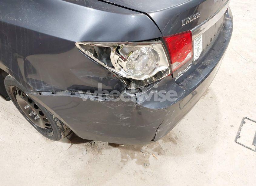 Photo 6 of 2014 Chevrolet Cruze 1LT AUTO (VIN 1G1PC5SB8E7217448)