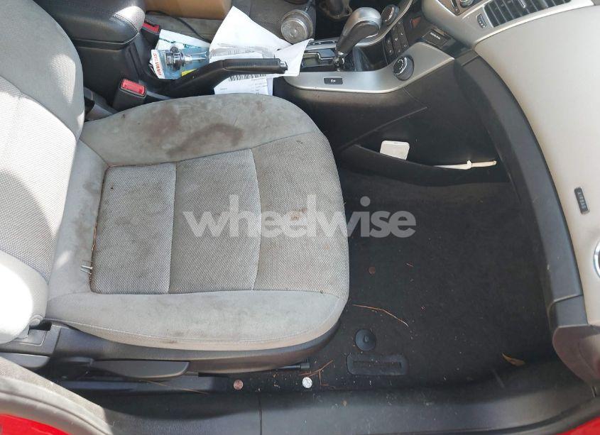 Photo 5 of 2014 Chevrolet Cruze 1LT AUTO (VIN 1G1PC5SB8E7221208)