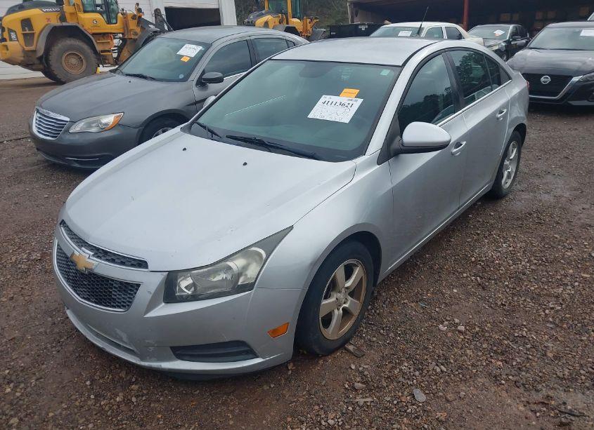 Photo 2 of 2014 Chevrolet Cruze 1LT AUTO (VIN 1G1PC5SB8E7249641)