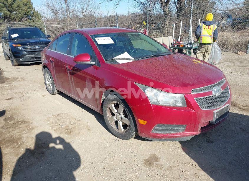 2014 Chevrolet Cruze LT (VIN 1G1PC5SB8E7294384) main photo