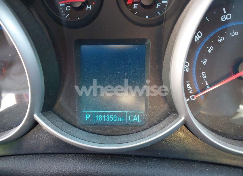 Photo 7 of 2014 Chevrolet Cruze LT (VIN 1G1PC5SB8E7294384)