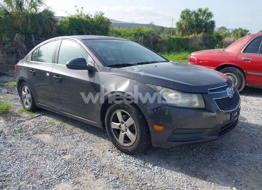 2014 Chevrolet Cruze 1LT AUTO (VIN 1G1PC5SB8E7303536) main photo