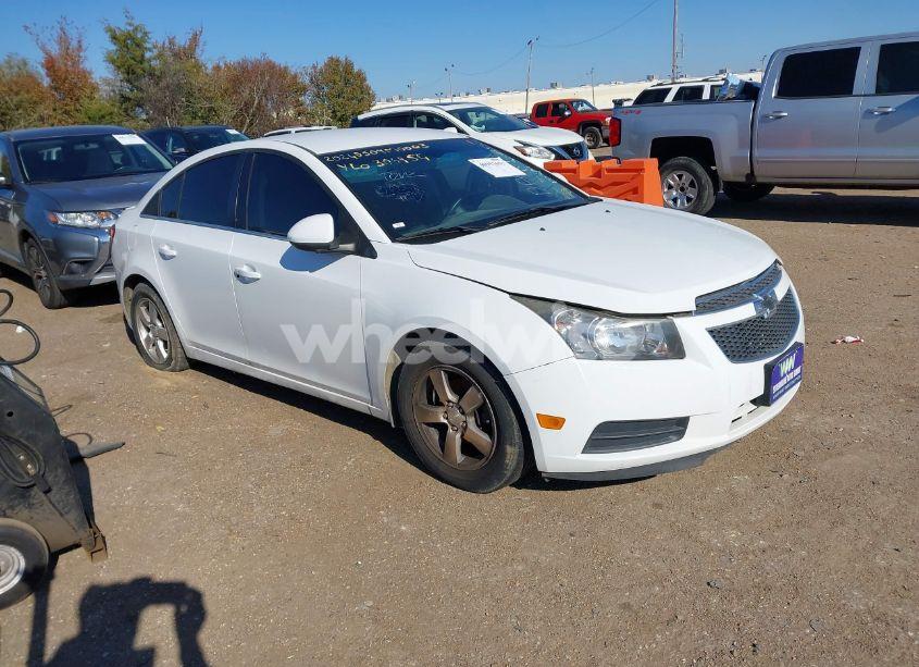 2014 Chevrolet Cruze 1LT AUTO (VIN 1G1PC5SB8E7306954) main photo