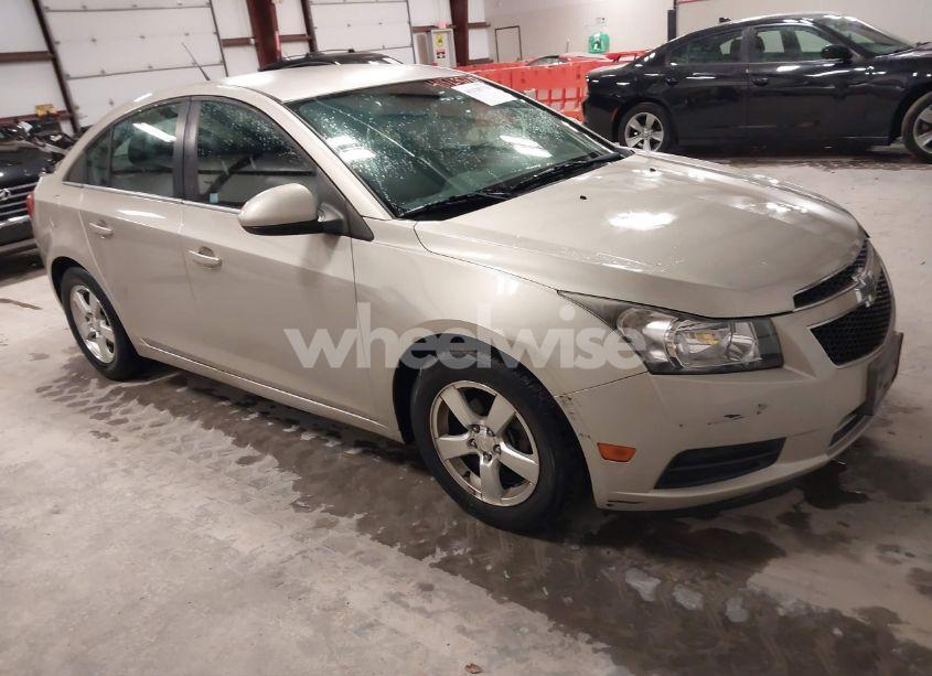 2014 Chevrolet Cruze 1LT AUTO (VIN 1G1PC5SB8E7347892) main photo