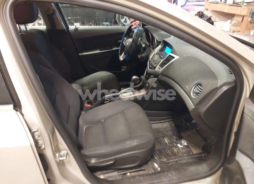 Photo 5 of 2014 Chevrolet Cruze 1LT AUTO (VIN 1G1PC5SB8E7347892)