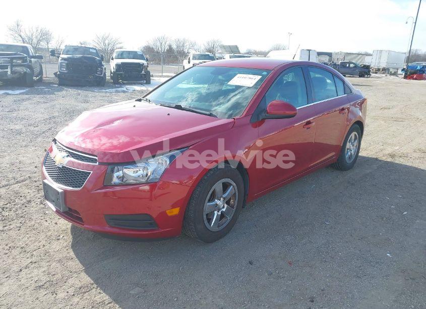 Photo 2 of 2014 Chevrolet Cruze 1LT AUTO (VIN 1G1PC5SB8E7351909)