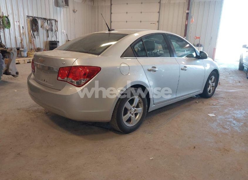 Photo 4 of 2014 Chevrolet Cruze 1LT AUTO (VIN 1G1PC5SB8E7372937)