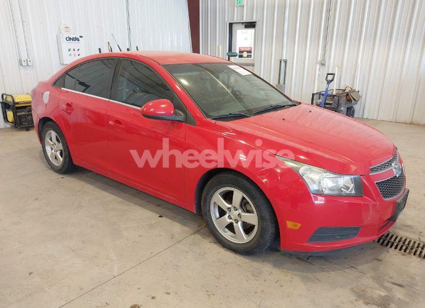 2014 Chevrolet Cruze 1LT AUTO (VIN 1G1PC5SB8E7386028) main photo