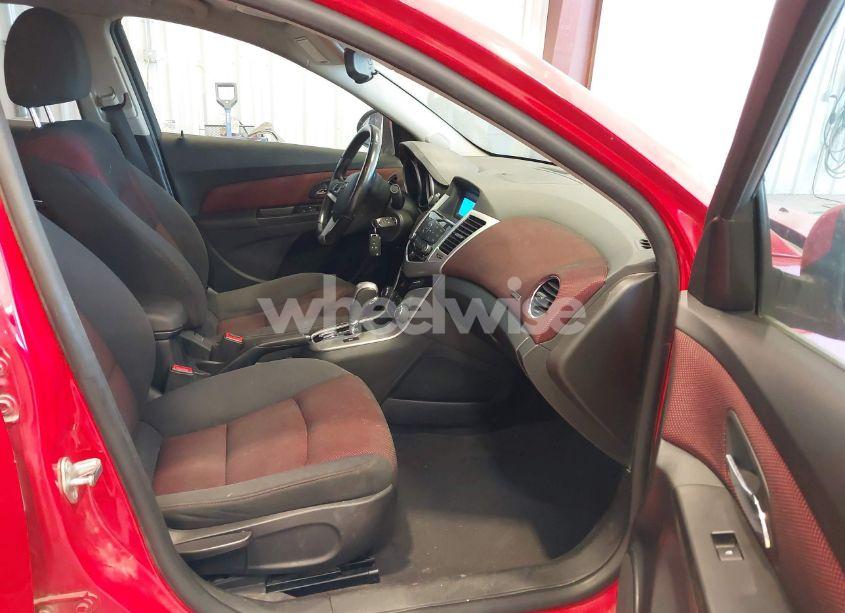 Photo 5 of 2014 Chevrolet Cruze 1LT AUTO (VIN 1G1PC5SB8E7386028)