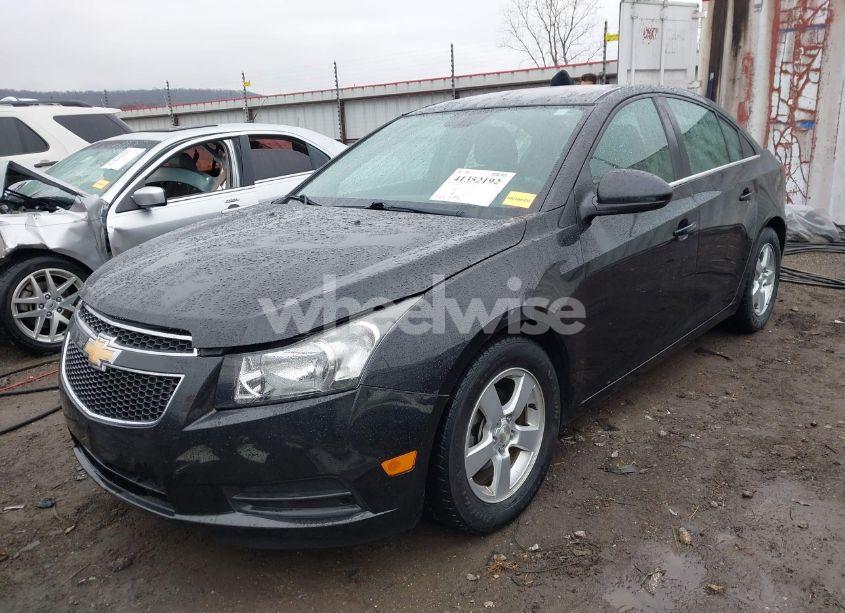 Photo 2 of 2014 Chevrolet Cruze 1LT AUTO (VIN 1G1PC5SB8E7405175)