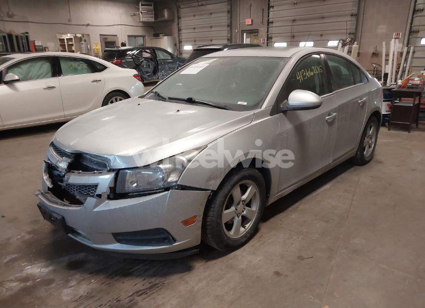 Photo 2 of 2014 Chevrolet Cruze 1LT AUTO (VIN 1G1PC5SB8E7437222)