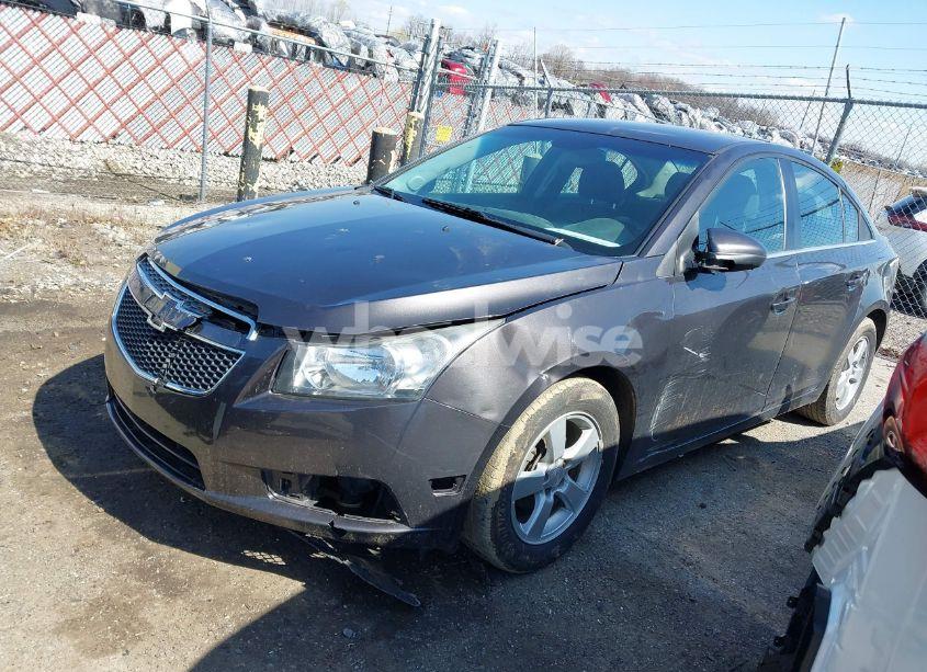 Photo 2 of 2014 Chevrolet Cruze 1LT AUTO (VIN 1G1PC5SB8E7438449)