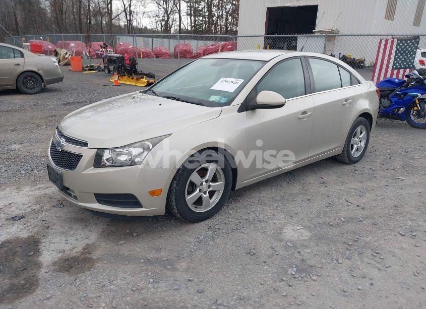 Photo 2 of 2014 Chevrolet Cruze 1LT AUTO (VIN 1G1PC5SB8E7442100)